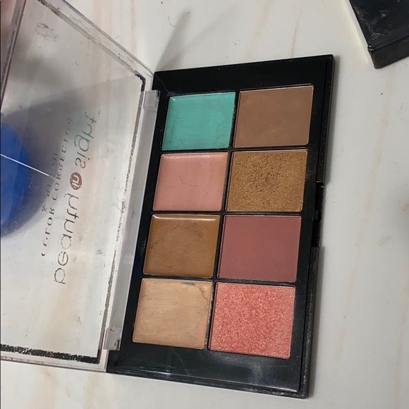 Makeup - Picture 4 of 4